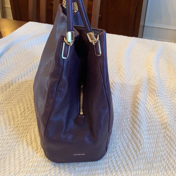 Coach Bag - like new! - Picture 2 of 4
